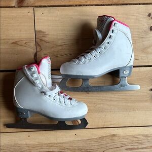 Riedell Sparkle Ice Skates
